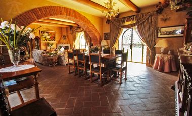 Villa estilo Toscano en VENTA en Mesa de los Santos