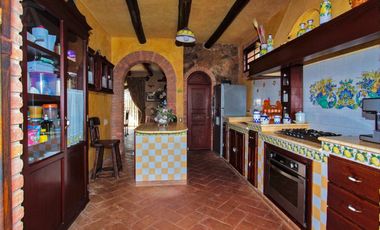 Villa estilo Toscano en VENTA en Mesa de los Santos