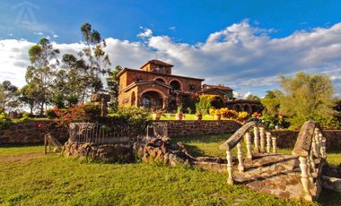 Villa estilo Toscano en VENTA en Mesa de los Santos