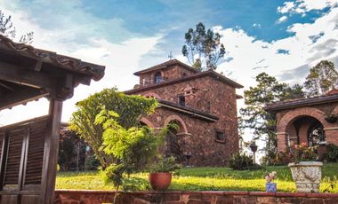 Villa estilo Toscano en VENTA en Mesa de los Santos