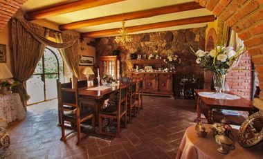 Villa estilo Toscano en VENTA en Mesa de los Santos