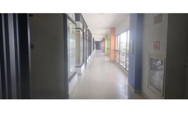 Se Alquilan Locales Comerciales en Boulevard Costa Verde, Planta Alta
