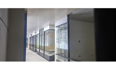 Se Alquilan Locales Comerciales en Boulevard Costa Verde, Planta Alta