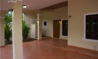 ALQUILER DE CASA AMPLIA EN CARDENAS, 302 mts2 JP