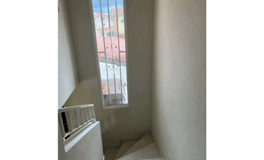 CASA DUPLEX  EN PASEO DE CANTABRIA 3REC 1.5B  119M2 REMODELADA