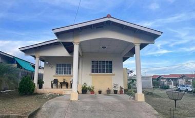SE VENDE CASA EN LA ARENA DE CHITRE