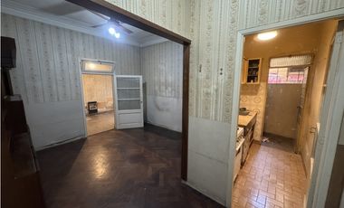 VENTA PH 3 AMBIENTES CON PATIO. SOMELLERA 5500/ 5600. VILLA LUGANO