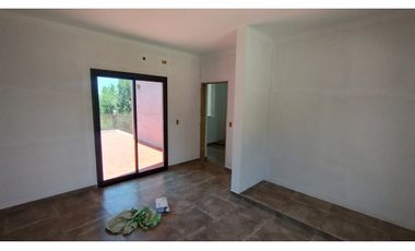 SE VENDE CASA A ESTRENAR EN TANTI A DOS CUADRAS DE LA RUTA