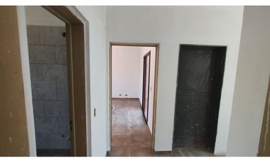 SE VENDE CASA A ESTRENAR EN TANTI A DOS CUADRAS DE LA RUTA