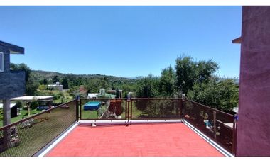 SE VENDE CASA A ESTRENAR EN TANTI A DOS CUADRAS DE LA RUTA