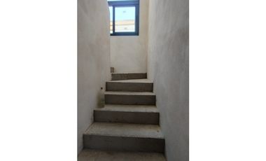SE VENDE CASA A ESTRENAR EN TANTI A DOS CUADRAS DE LA RUTA