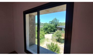 SE VENDE CASA A ESTRENAR EN TANTI A DOS CUADRAS DE LA RUTA