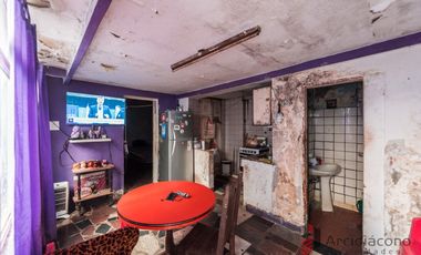 VENTA CASA CON COCHERA A DEMOLER/ LOTE, SAYOS 5400, VILLA LUGANO