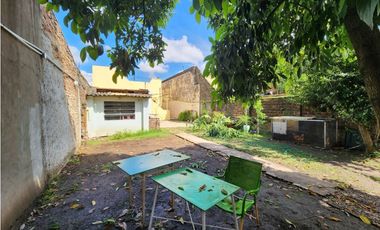 VENTA CASA 4 AMBIENTES CON TERRAZA, QUINCHO Y JARDIN. RUCCI 4500