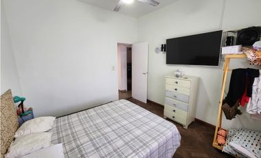 VENTA CASA 4 AMBIENTES CON TERRAZA, QUINCHO Y JARDIN. RUCCI 4500