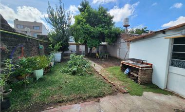 VENTA CASA 4 AMBIENTES CON TERRAZA, QUINCHO Y JARDIN. RUCCI 4500