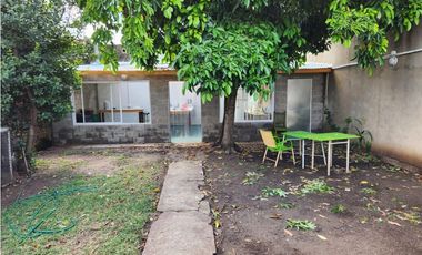 VENTA CASA 4 AMBIENTES CON TERRAZA, QUINCHO Y JARDIN. RUCCI 4500