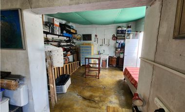 VENTA CASA 4 AMBIENTES CON TERRAZA, QUINCHO Y JARDIN. RUCCI 4500