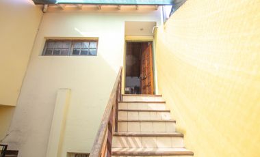 CASA 6 AMBIENTES CON GALPON Y FONDO LIBRE EN VENTA. T GORDILLO 3800