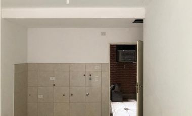 Local comercial sobre CALASANZ AL 400 cel 351 530----