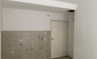 Local comercial sobre CALASANZ AL 400 cel 351 530----