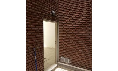 Local comercial sobre CALASANZ AL 400 cel 351 530----