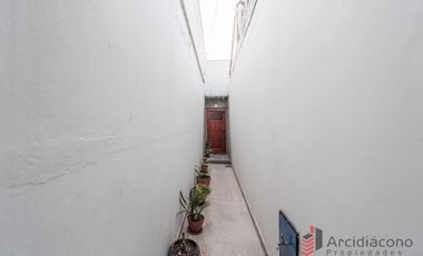 VENTA PH 3 AMBIENTES CON TERRAZA. LEGUIZAMON 3900, VIILA LUGANO.