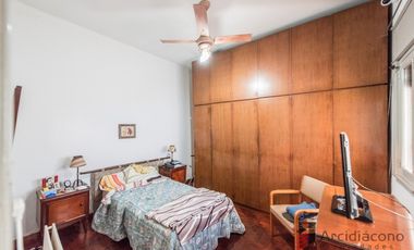 VENTA PH 3 AMBIENTES CON TERRAZA. LEGUIZAMON 3900, VIILA LUGANO.