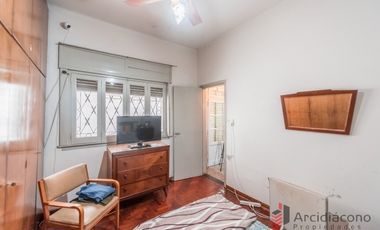 VENTA PH 3 AMBIENTES CON TERRAZA. LEGUIZAMON 3900, VIILA LUGANO.