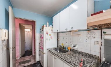 DEPARTAMENTO 2 AMBIENTES EN VENTA. BARRIO SAMORE. AV. CASTAÑARES 4501