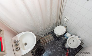 DEPARTAMENTO 2 AMBIENTES EN VENTA. BARRIO SAMORE. AV. CASTAÑARES 4501