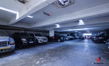 VENTA GARAGE/GALPON 2 PLANTAS CON HOTEL. CASTAÑARES 4700 VILLA LUGANO