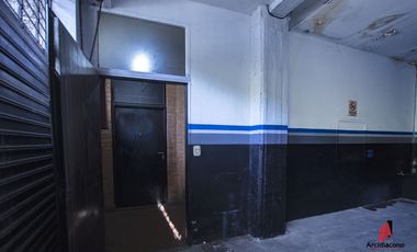 VENTA GARAGE/GALPON 2 PLANTAS CON HOTEL. CASTAÑARES 4700 VILLA LUGANO