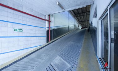 VENTA GARAGE/GALPON 2 PLANTAS CON HOTEL. CASTAÑARES 4700 VILLA LUGANO