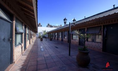 VENTA GARAGE/GALPON 2 PLANTAS CON HOTEL. CASTAÑARES 4700 VILLA LUGANO