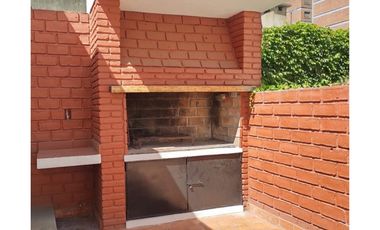 ARTIGAS 50,Coc sep,3 dorm,terraza c/asador,apto para fines comerciales