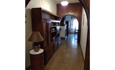 ARTIGAS 50,Coc sep,3 dorm,terraza c/asador,apto para fines comerciales