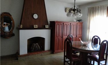 ARTIGAS 50,Coc sep,3 dorm,terraza c/asador,apto para fines comerciales