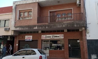 ARTIGAS 50,Coc sep,3 dorm,terraza c/asador,apto para fines comerciales