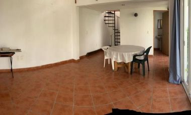 PRIVADA CON PORTON  ELECTRICO