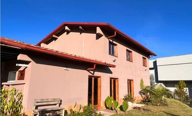 Casa en Arriendo Envigado Sector Loma del Escobero