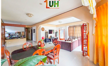 00394  VENTA CASA YARINACOCHA  MATERIAL SEMINOBLE  400 m2