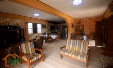 00394  VENTA CASA YARINACOCHA  MATERIAL SEMINOBLE  400 m2