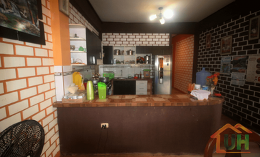00394  VENTA CASA YARINACOCHA  MATERIAL SEMINOBLE  400 m2