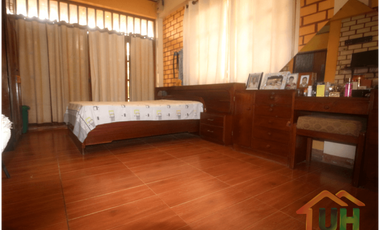 00394  VENTA CASA YARINACOCHA  MATERIAL SEMINOBLE  400 m2