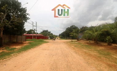 00394  VENTA CASA YARINACOCHA  MATERIAL SEMINOBLE  400 m2