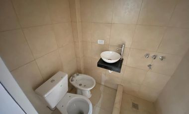 Departamento de dos ambientes con terraza en Alquiler en Villa Dominico