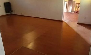 Casa en venta - 4 Dormitorios 2 Baños - Cochera - 165Mts2 - Morón