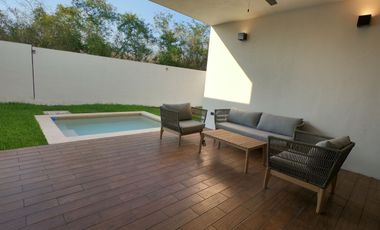 Casa Silveria en Venta en Silvesta  en Conkal