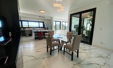 Casa en El Canton Barrio Golf